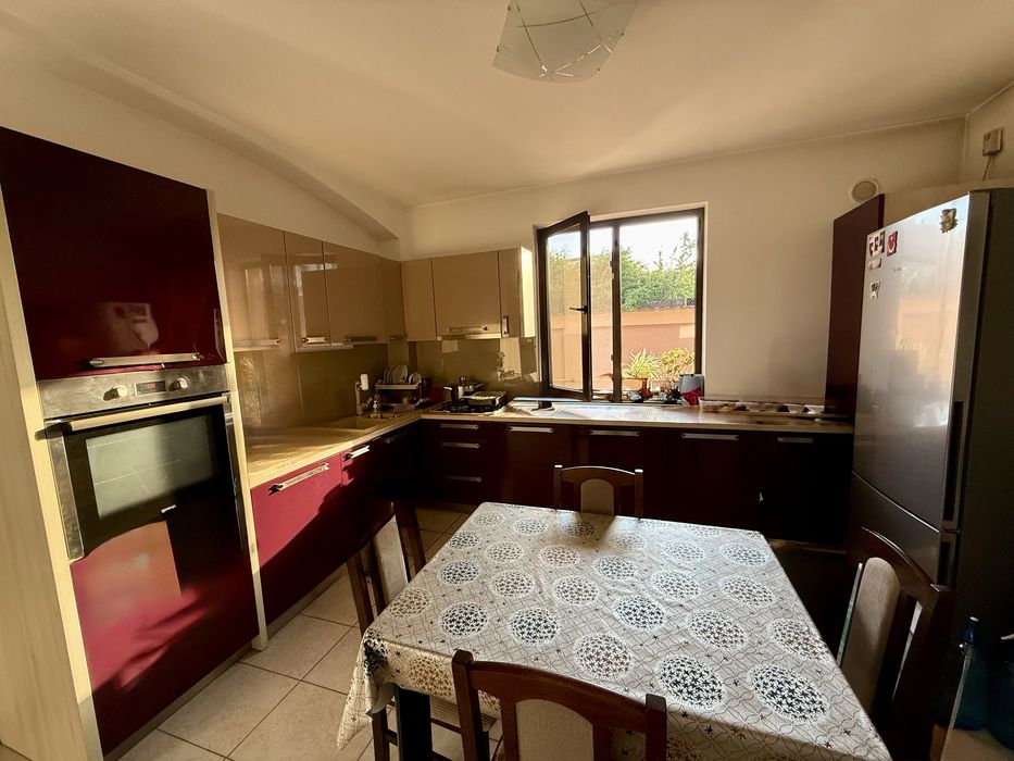 Inchiriez casa ultracentral - Parcul Romanescu - Str. Corneliu Coposu