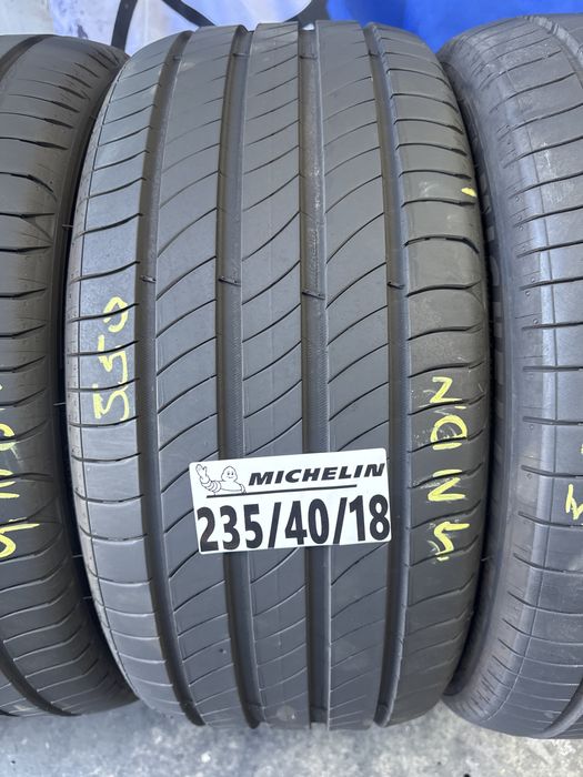 235/40/18 Michelin