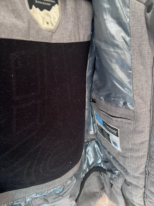 Продам лыжный костюм