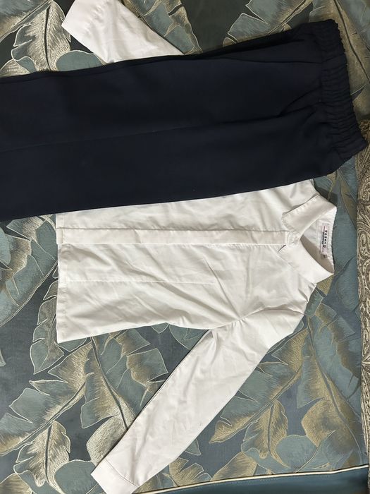 Продам рубашку и брюки для девочек