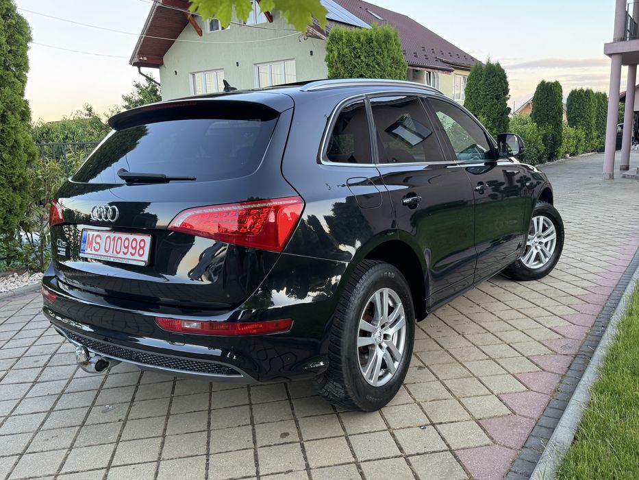 Audi Q5 ~2.0~170 cp~Quattro~Panorama~S-line~Bi-Xenon