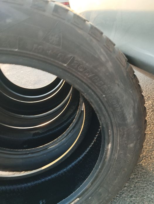 Срочно продам шины размер 16