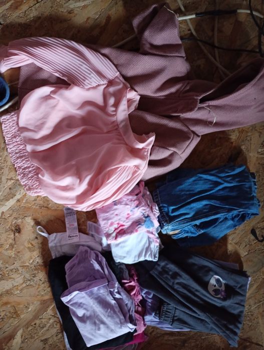 lot hainute fetita 104