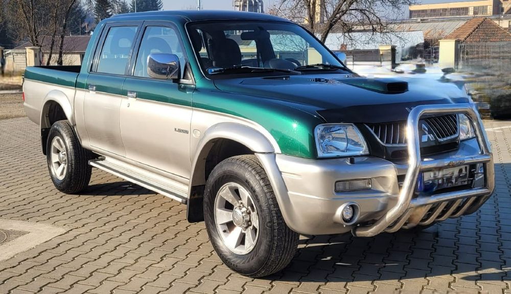 Mitsubishi L200 4x4 cu bena