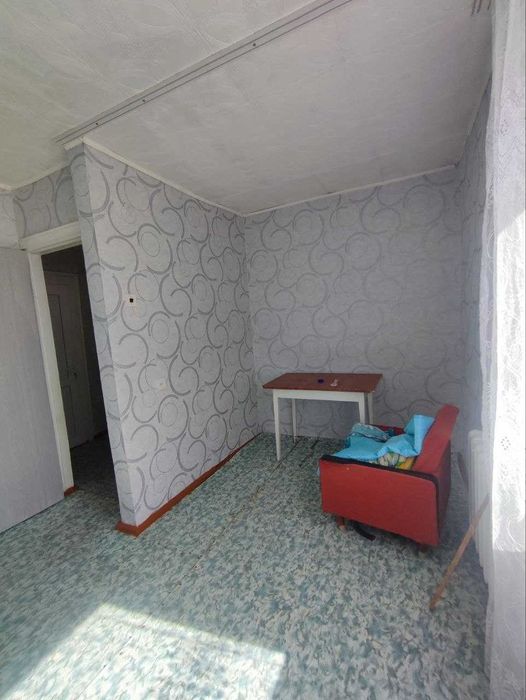 Продам однокомнатную в центре Тобыла