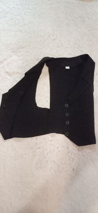 Школьные брюки юбки блузки пиджак.