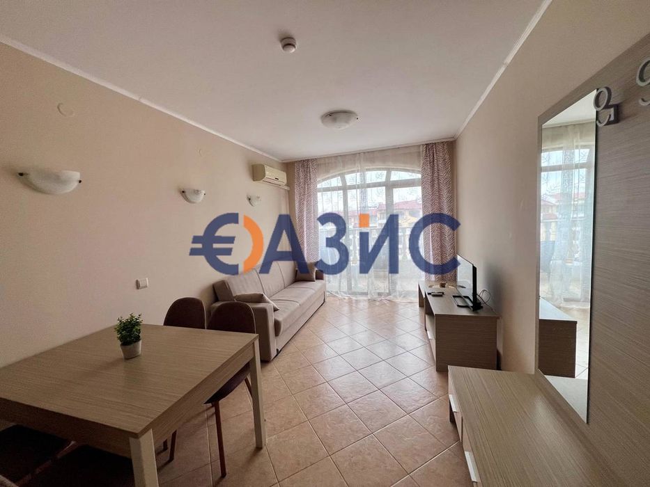 Продава се Двустаен апартамент в к.к. Слънчев бряг - 49 кв.м за 1040 €/кв.м - Снимка #1
