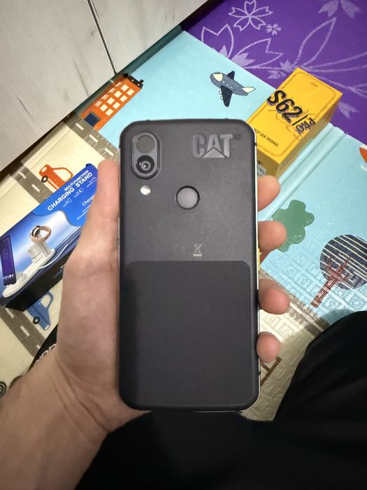 Vând telefon CAT S62 Pro