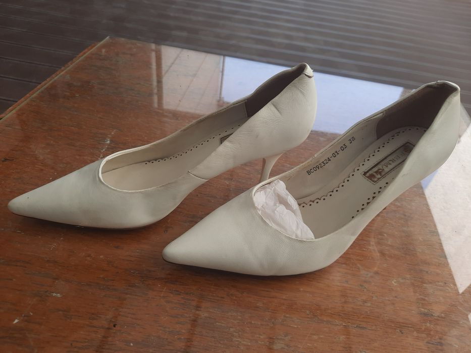 Элегантные женские туфли. Свадебные.