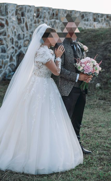 Vând rochie de mireasă și costum de mire!!!