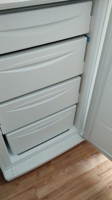 Морозильная камера Indesit
