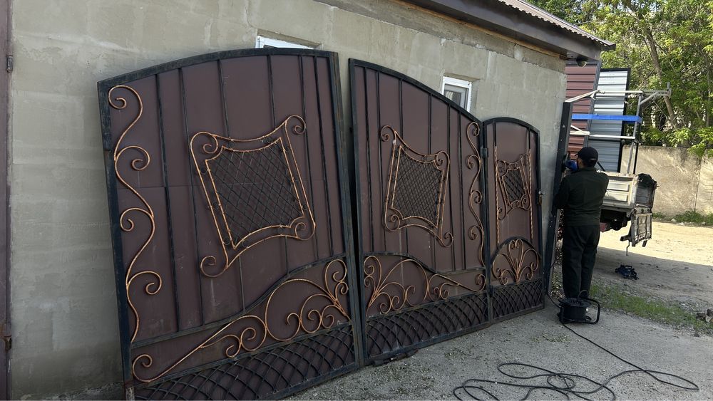 Продам ворота 3м + калитка 1 м