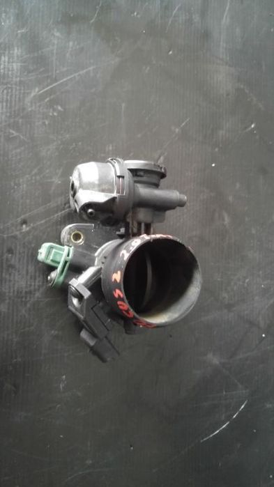 clapeta acceleratie 2.0 tdci g6da ford focus 2   volvo c30 c70 s40 citroen c4 c5 peugeot 307 407