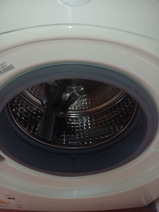 Срочно продаётся стиральная машинка Samsung 5 кг