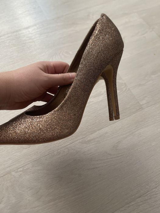 Туфли золотистый