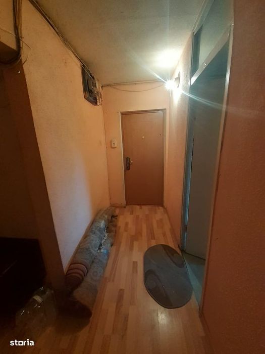 Apartament 4 Camere Decomandate, 80 mp, 2 Balcoane, etaj Intermediar,