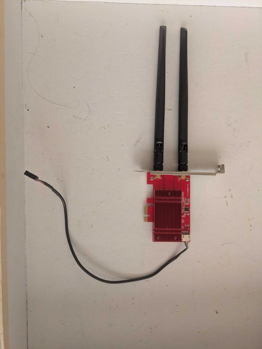 Dual band pci-e Wi-Fi / Bluetooth adapter