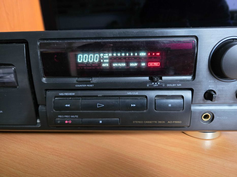 Deck AIWA AD-F550 si Kenwood KX-5050