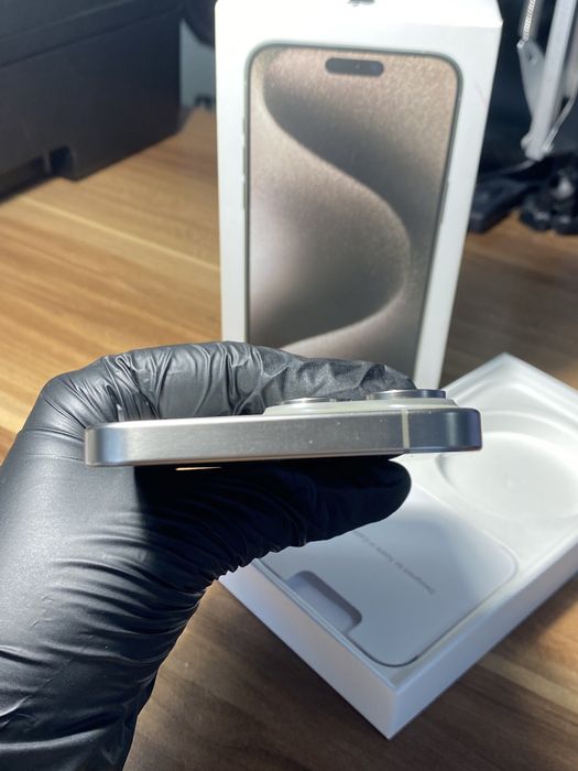 iPhone 15 Pro Max • 512 GB • Natural Titanium