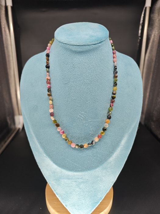 Колие от Турмалин