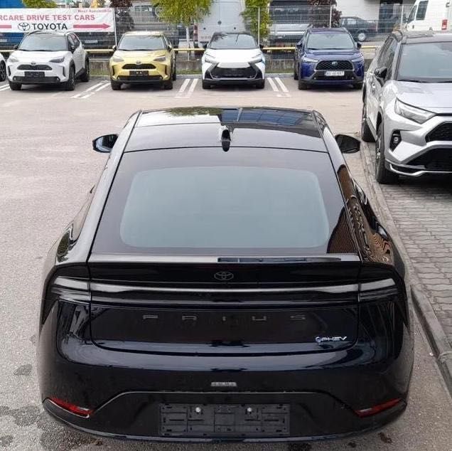 Toyota Prius 2.0 FWD PHEV Exclusive
Toyota Prius 2.0 FWD PHEVExclusive