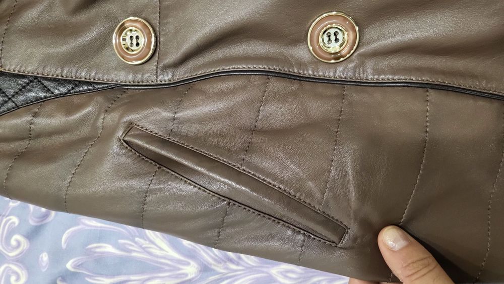 Продам кожаный плащ.