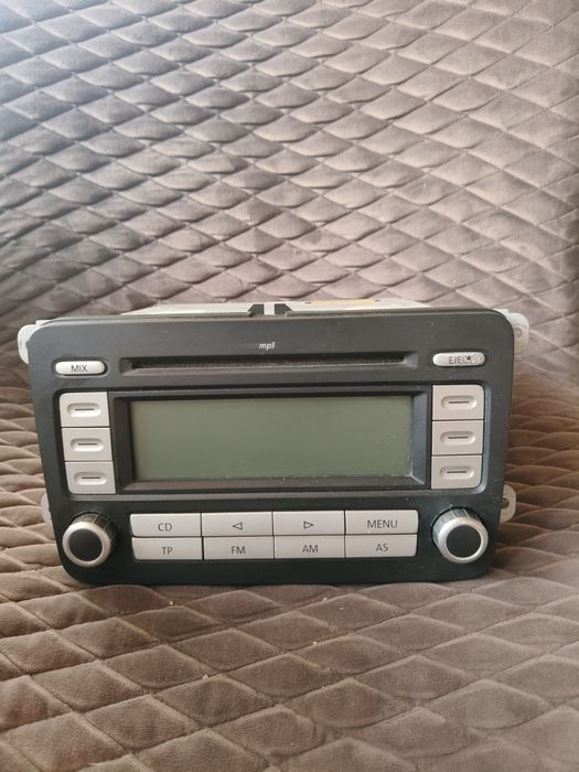 Casetofon cu CD + Radio golf 5 2008
