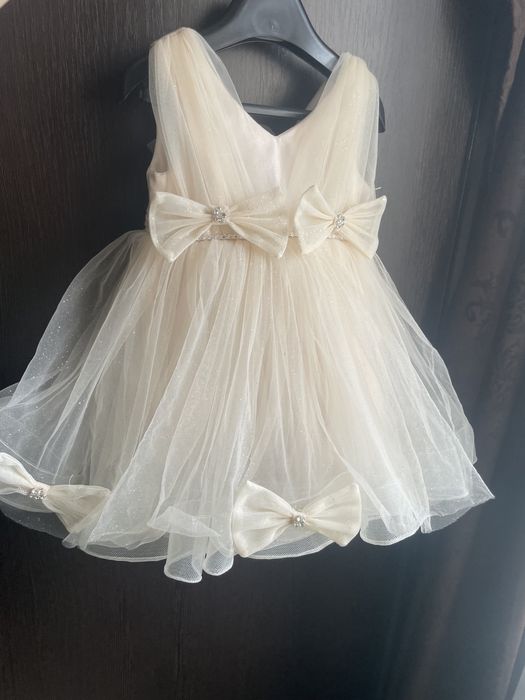 Нарядное платье на годик