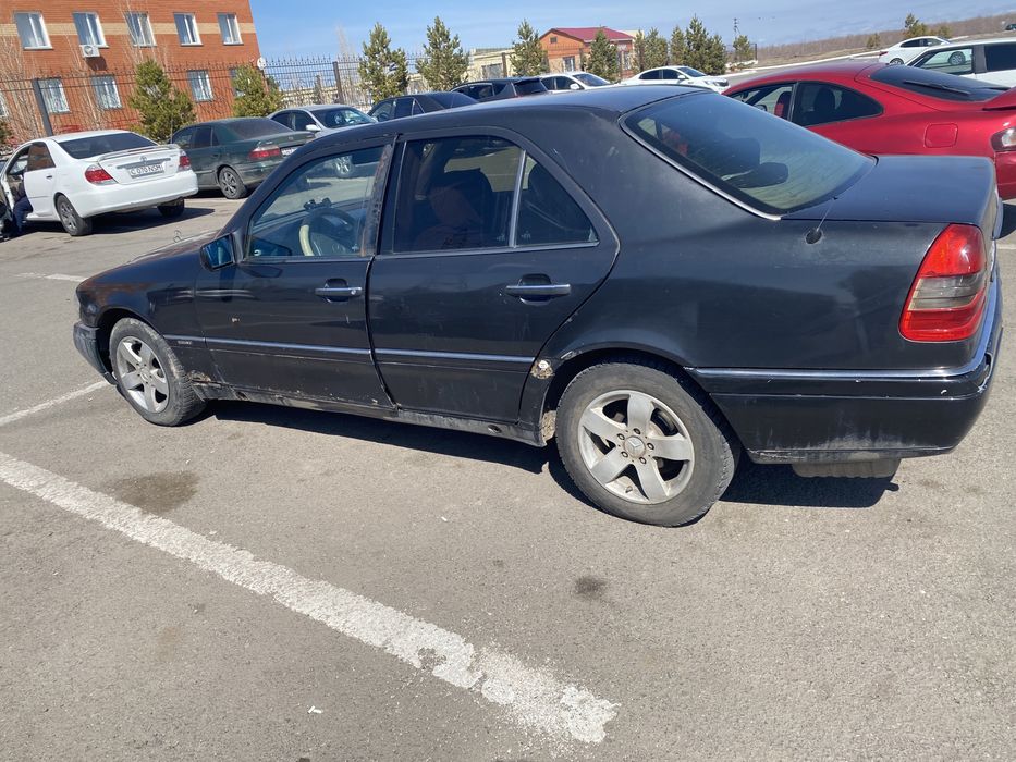 Мерсседес бенц С180