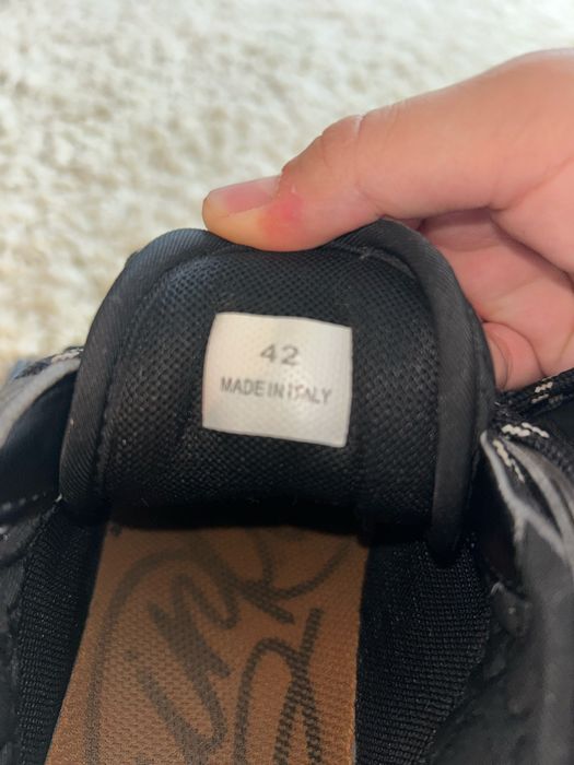 Versace chain reaction