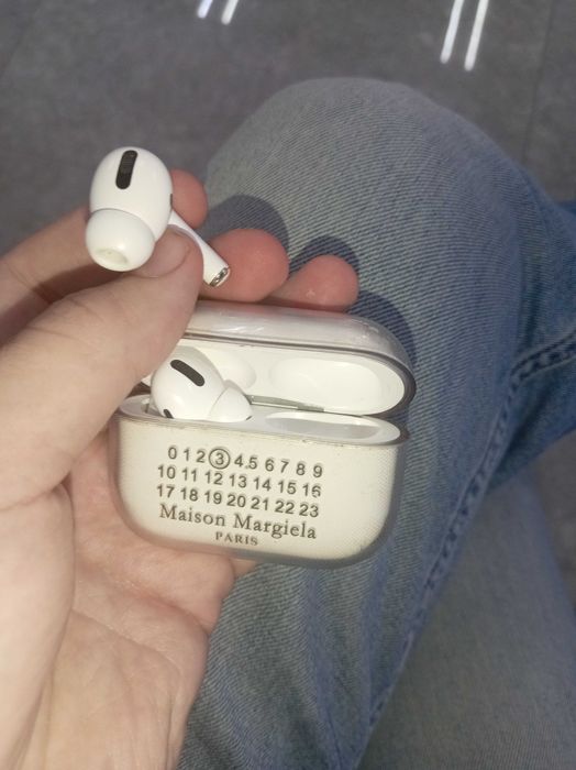 Продам airpods pro  3