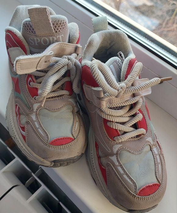 Детская обувь отдам