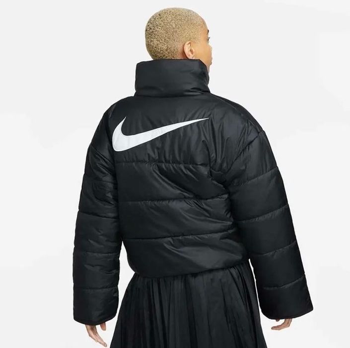 Оригинално зимно яке Nike двулицево