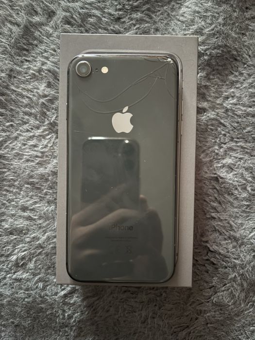 Iphone 8 256gb с каробкой