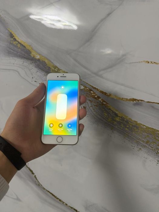 IPhone 8 Ideal Turue Tone bor