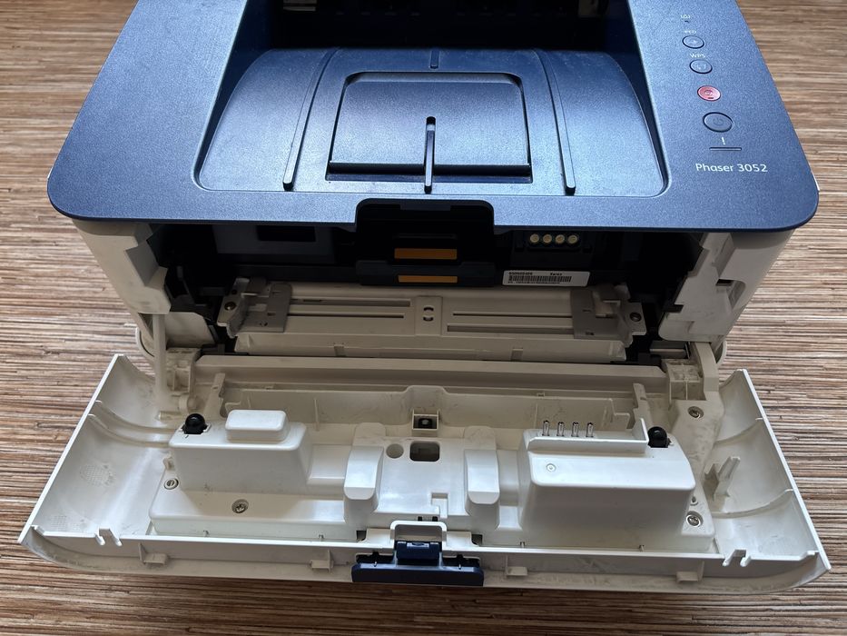 Продам принтер Xerox 3052