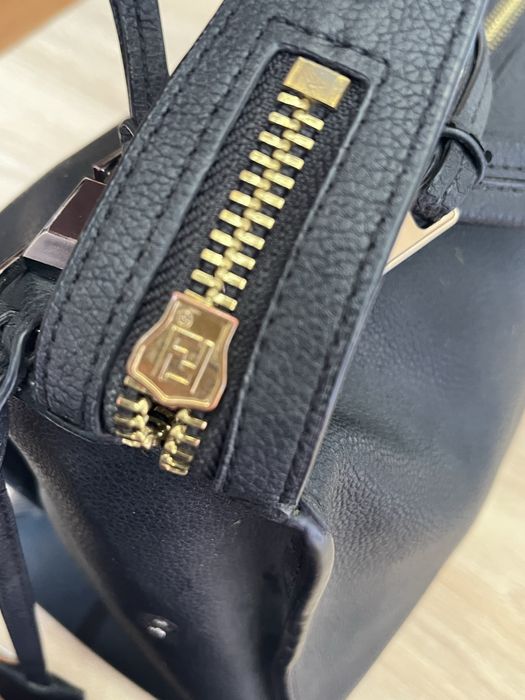 Fendi оригинална чанта