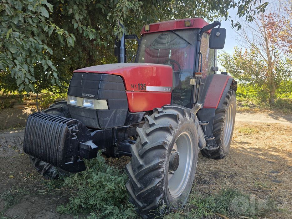 Трактор. Мx 135 case sotiladi. 2002 йил