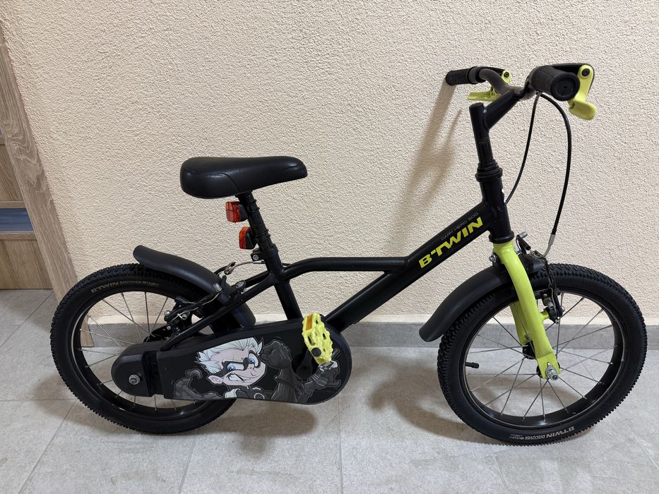 Детско колело B Twin 500 Dark Hero 16”