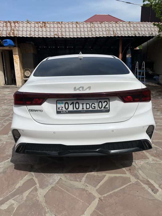 Kia cerato 2024 года