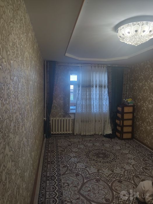 Квартира 1 этаж ветреный 76кв2.  3х комнатная. Ремонт средний.