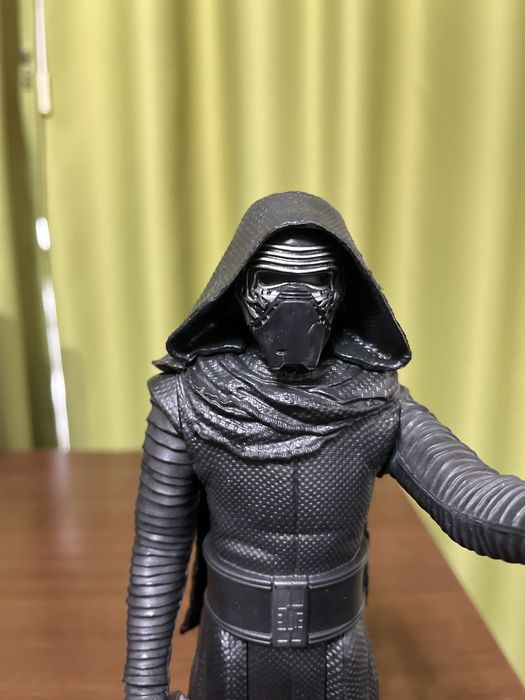 Figurina Kylo Ren Star Wars 30 cm