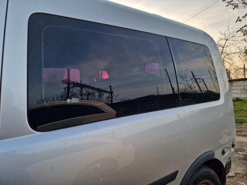 Dezmembrez Combo C cu haion Z157 argintiu 1.3 cdti euro 4 Opel Combo C