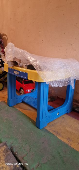 Продам детский столик