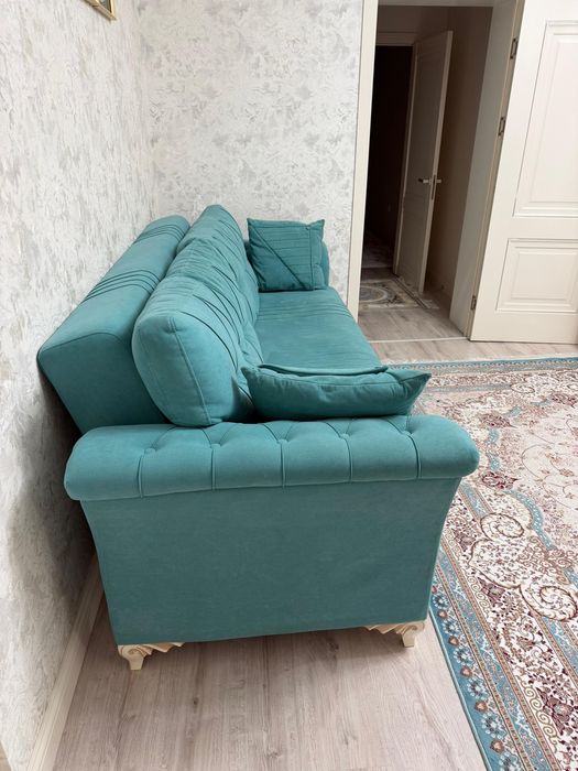 Срочно продам диван