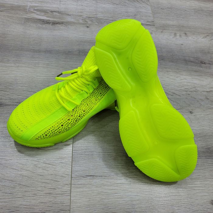 Кроссовки женские (размер 40 - 41 )