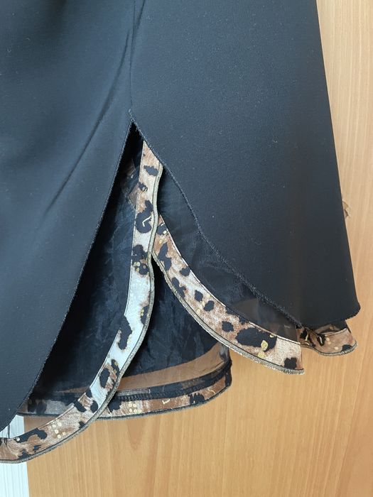 Продам стильный женский костюм