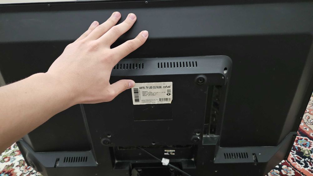Телевизор Artel TV LED 32/9100