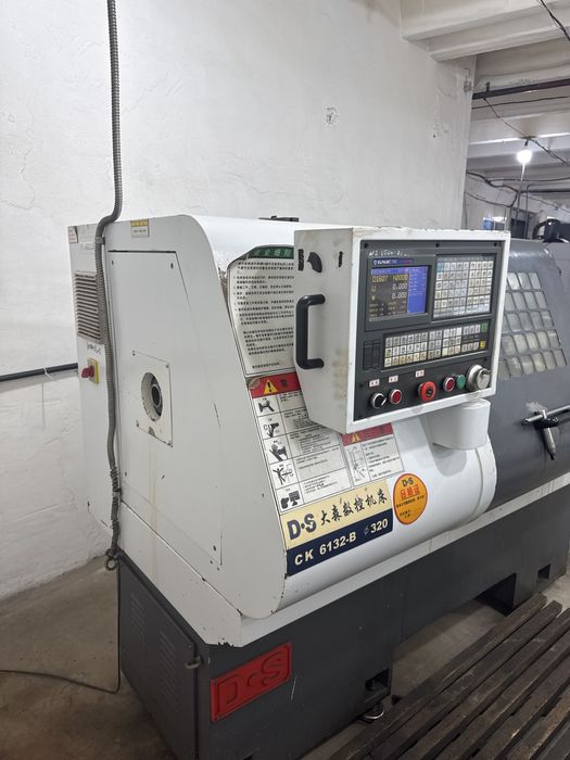 Станок токарный ЧПУ