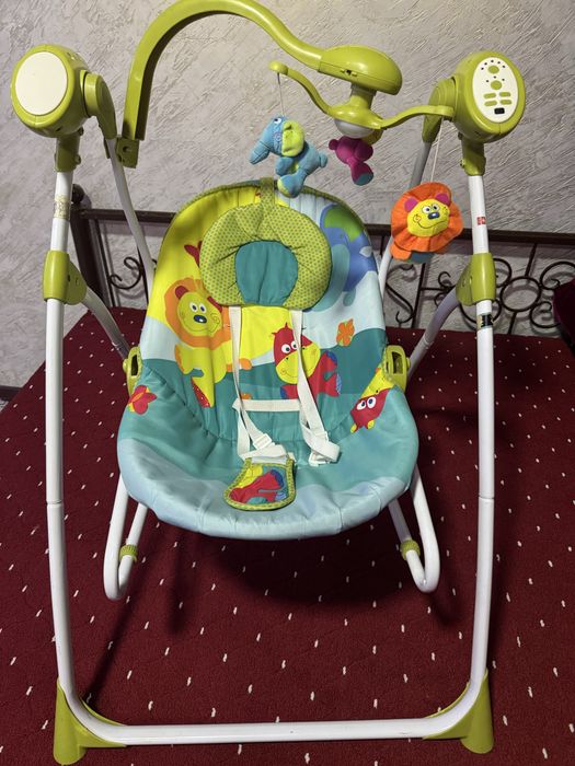 Продам детскую качелю